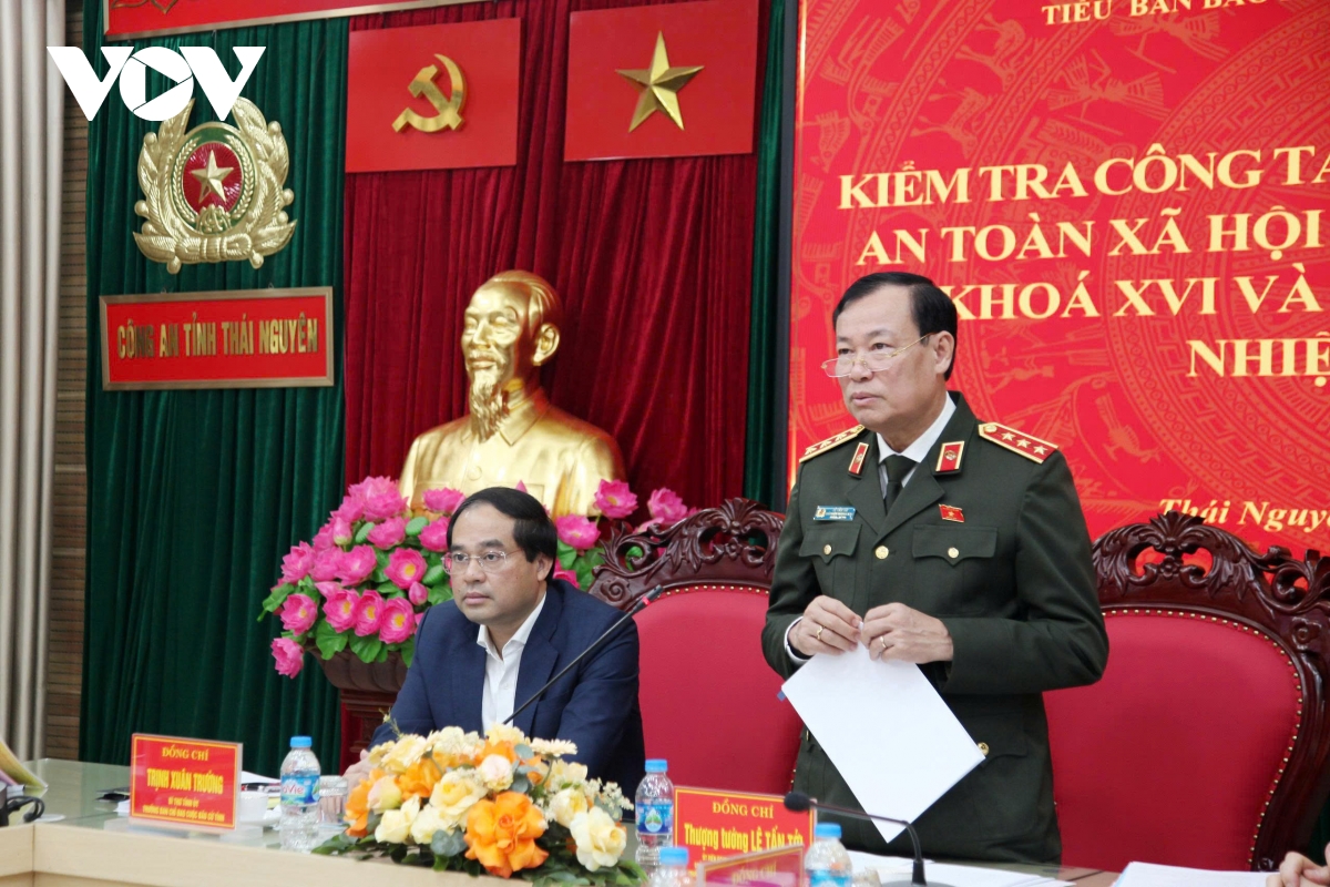 Thượng tướng Lê Tấn Tới kiểm tra công tác bảo đảm an ninh bầu cử tại Thái Nguyên